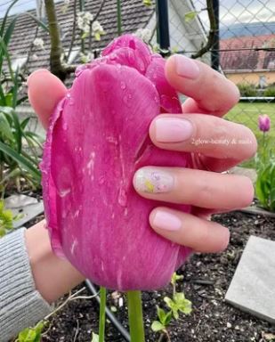 Nails2